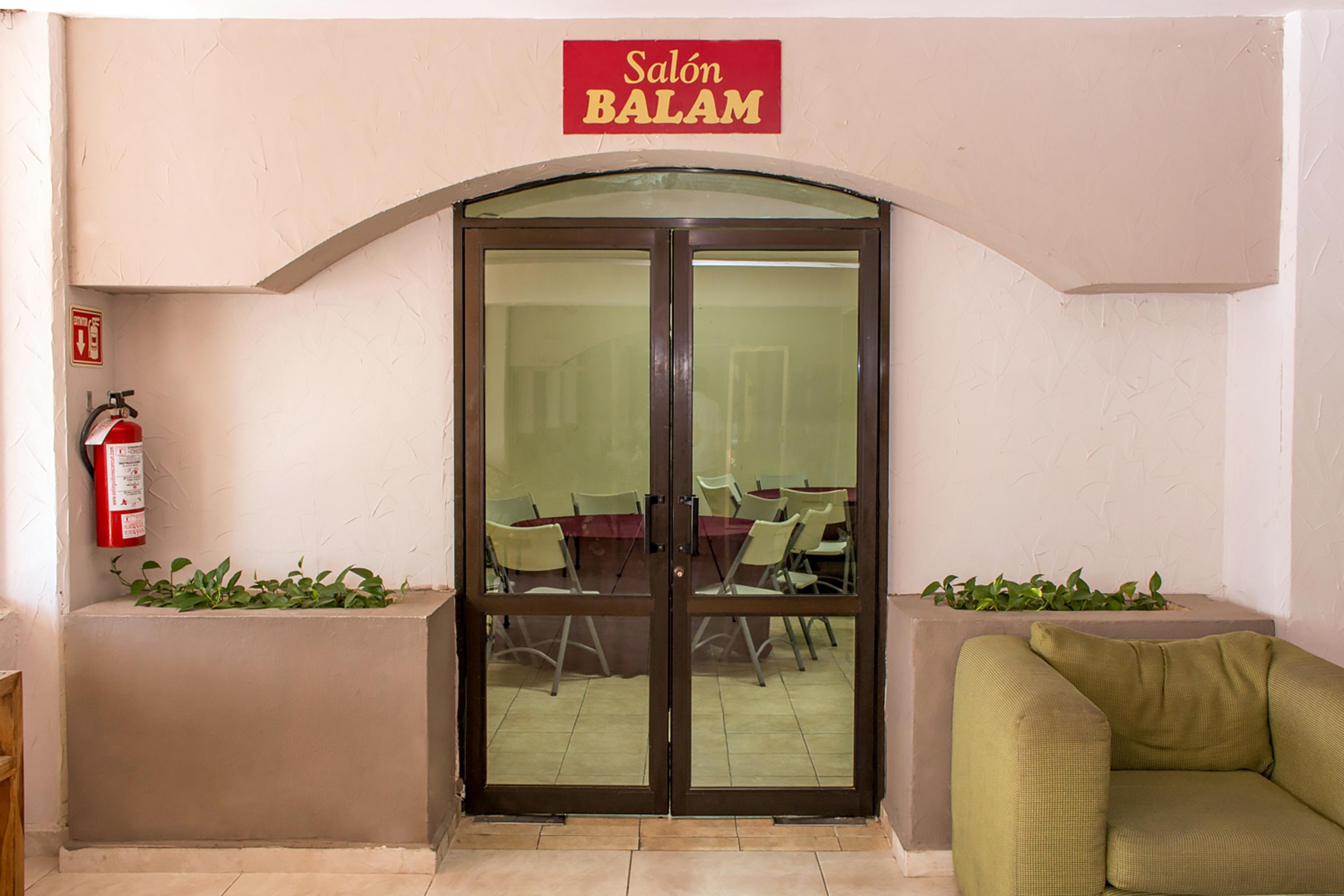 Hotel Batab Cancun Exterior photo