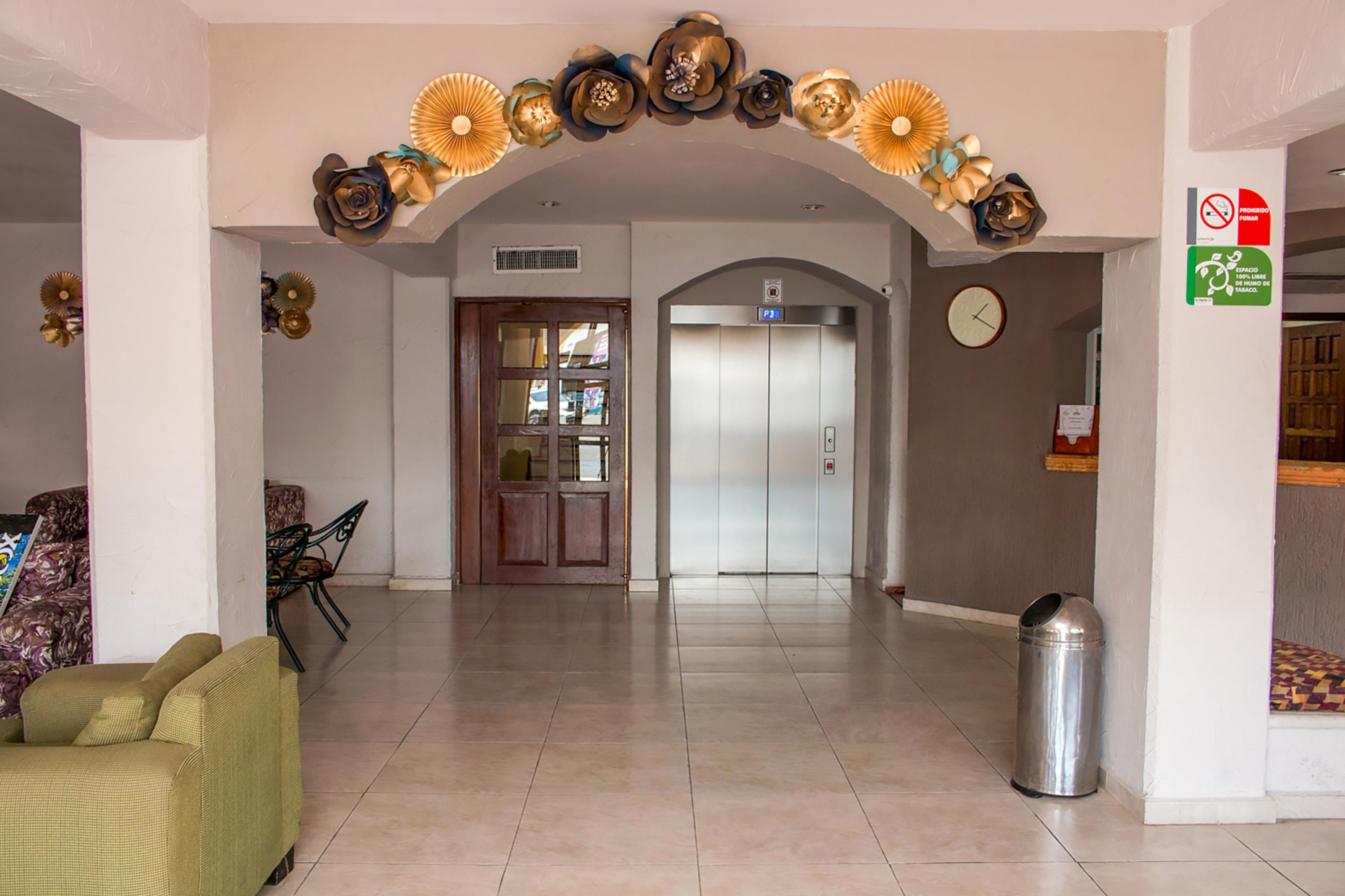 Hotel Batab Cancun Exterior photo